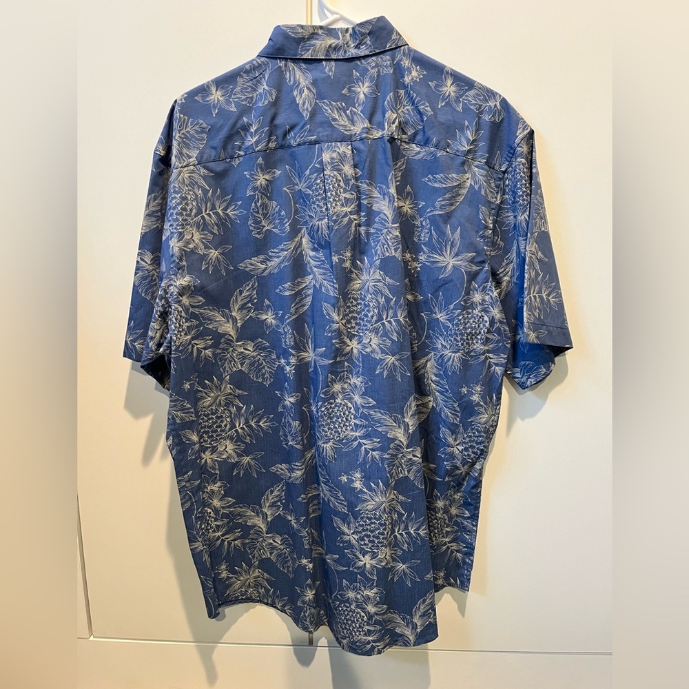 Arrow Hawaiian Shirt 🌺 - Picture 3 of 4